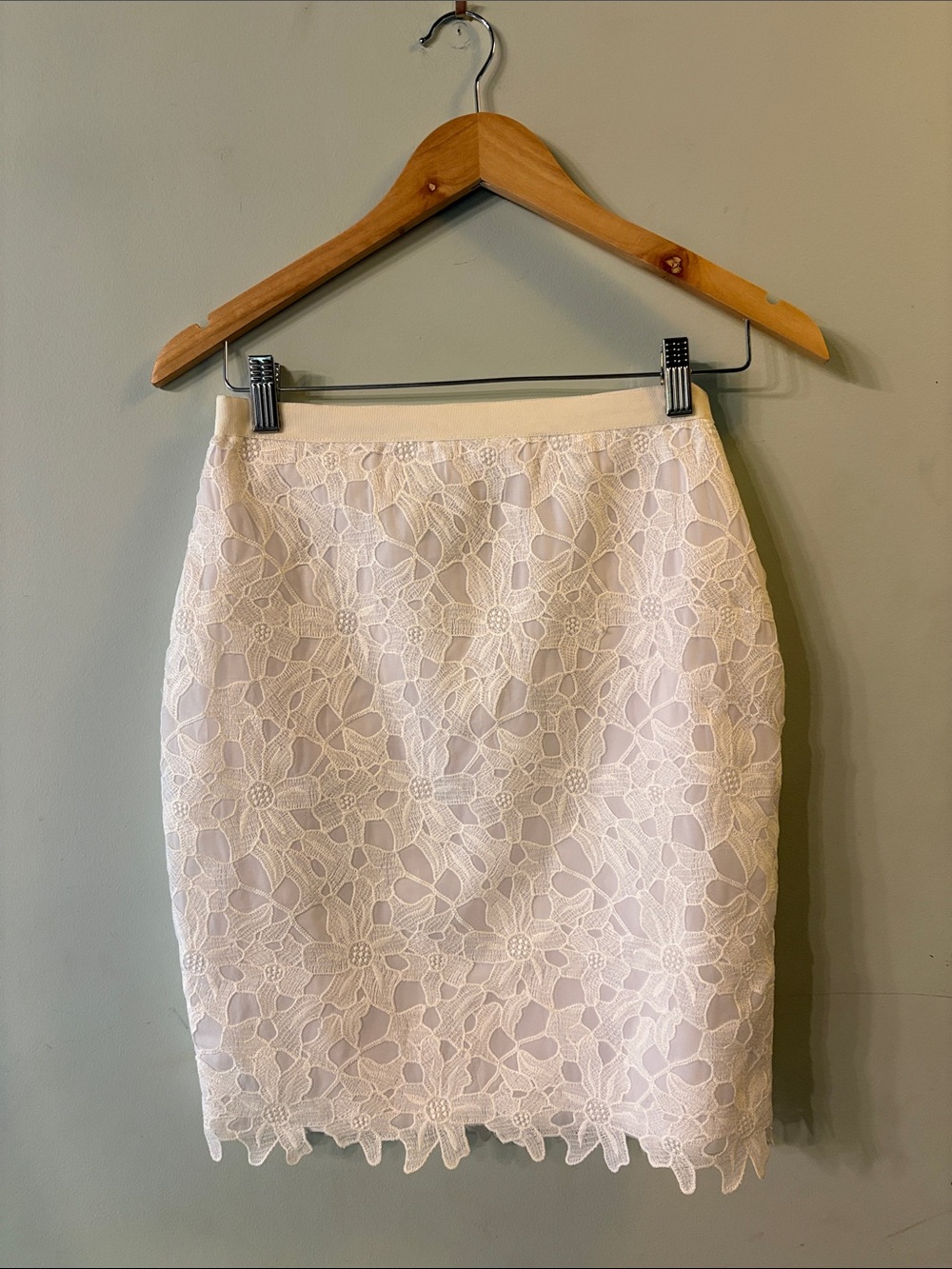 Aqua White Laser Cut Skirt Size Small NWT